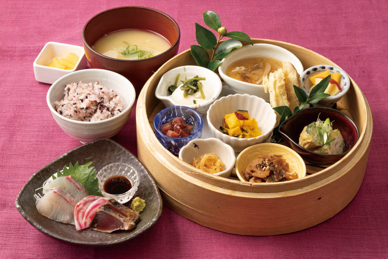 【季節限定】彩り豊かな冬のごちそう、やさい家めいの季節御膳